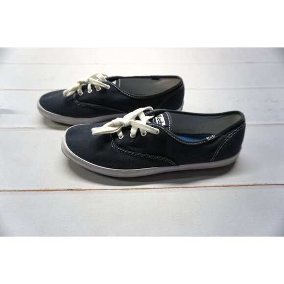 Keds Champion Originals Lace Up, Size 10 - Picture 3 of 11
